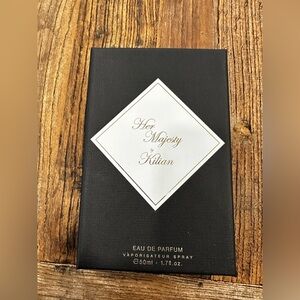 Kilian Her Majesty Eau de Parfum — Black with White & Gold Accents